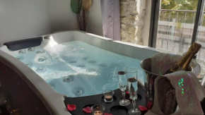 Le Mas Romantique avec Jacuzzi et Sauna privé